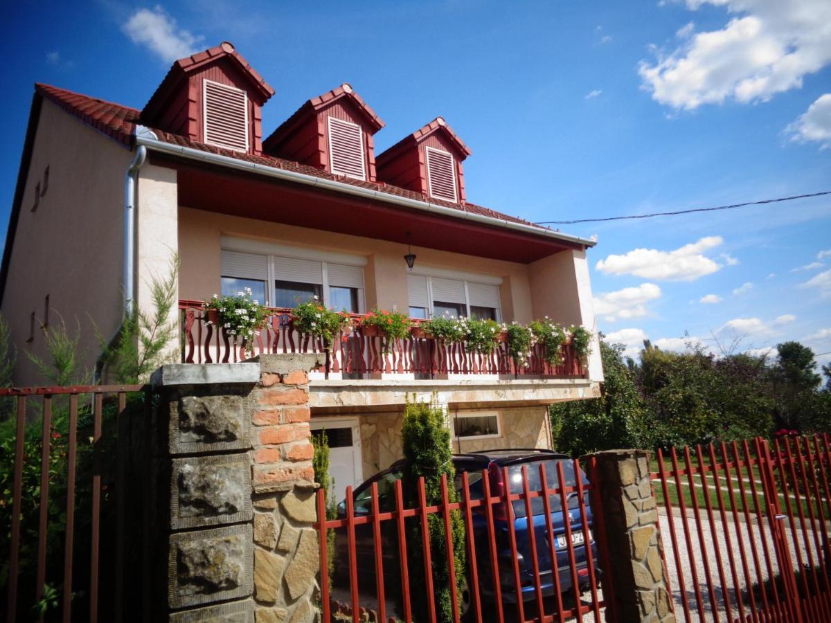 Ferienwohnung Irenke Vendeghaz Alsópáhok Exterior foto